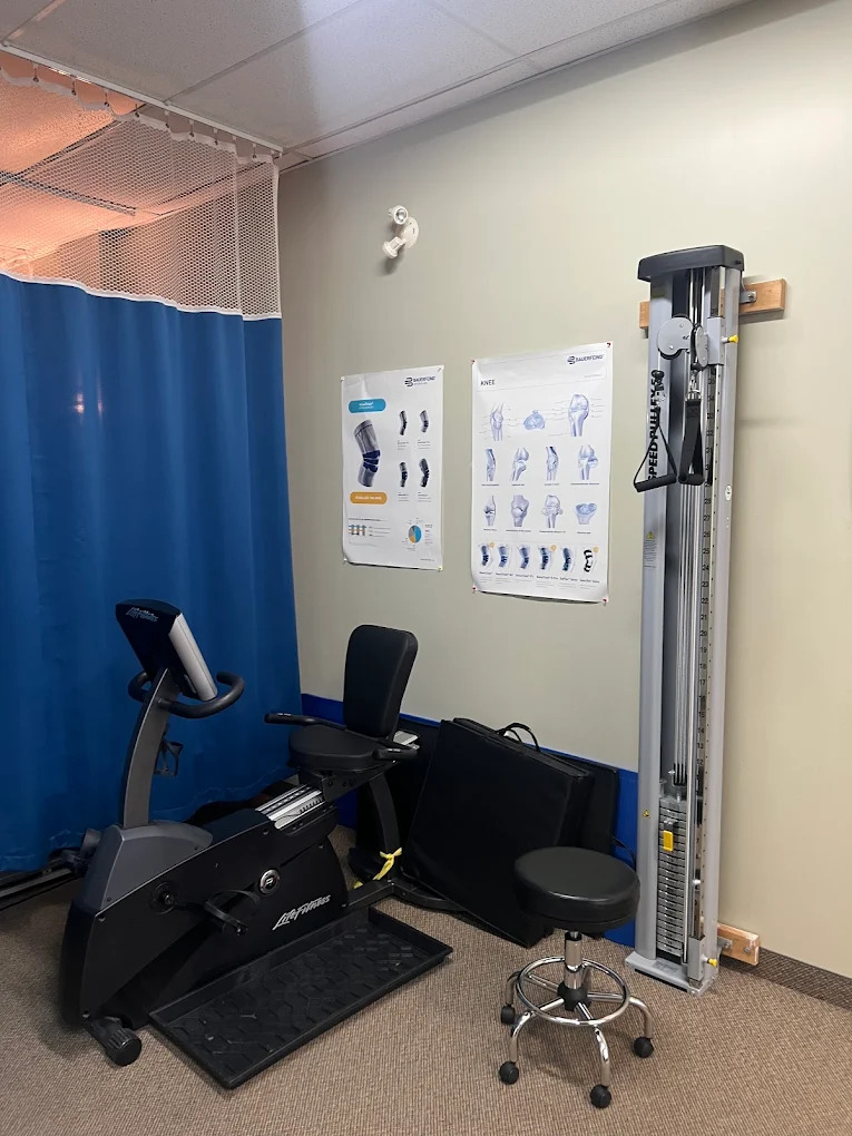 Wellness Flowz Lymphatic Recovery Center team at work